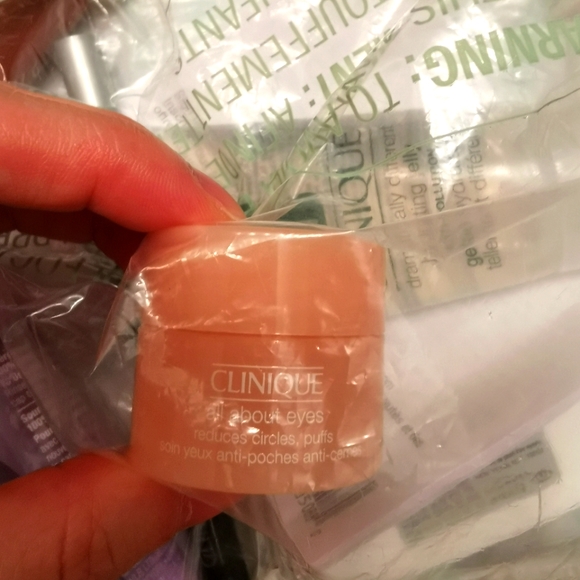 Brand new Clinique bundle 6 piece - Picture 8 of 10